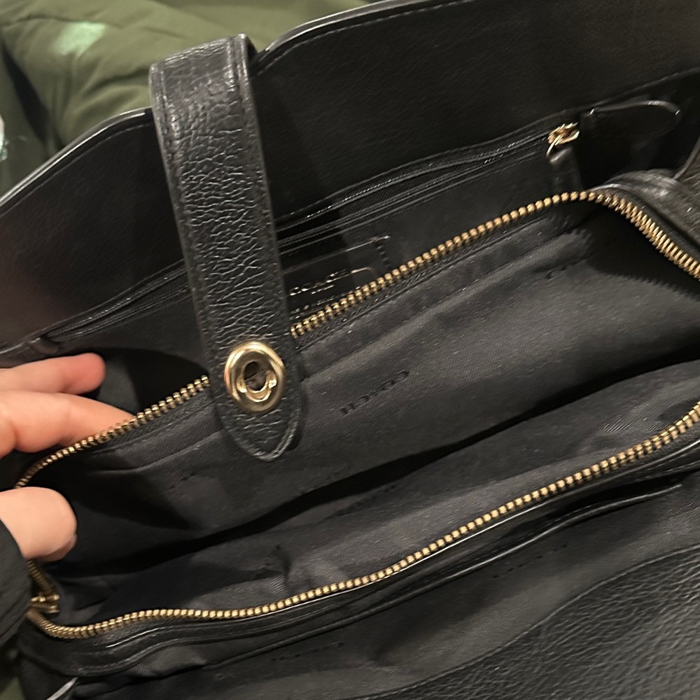 Coach Black Pebbled Leather Shoulder Bag - Picture 2 of 3